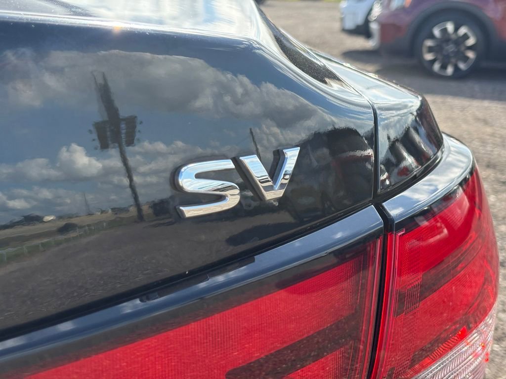 Used 2023 Nissan Sentra SV w/ SV Premium Package image 11