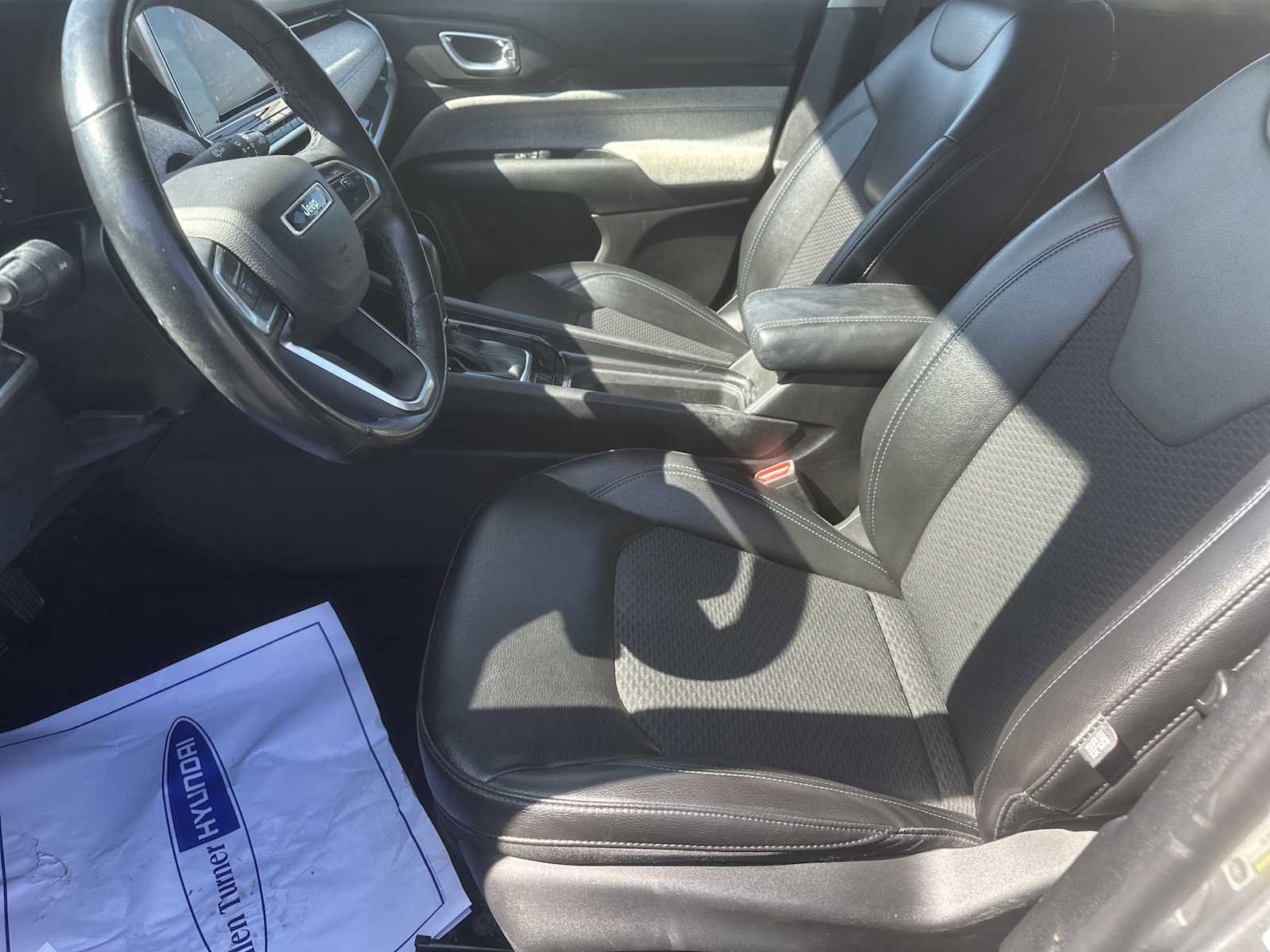 Used 2022 Jeep Compass Latitude w/ Sun and Sound Group image 23