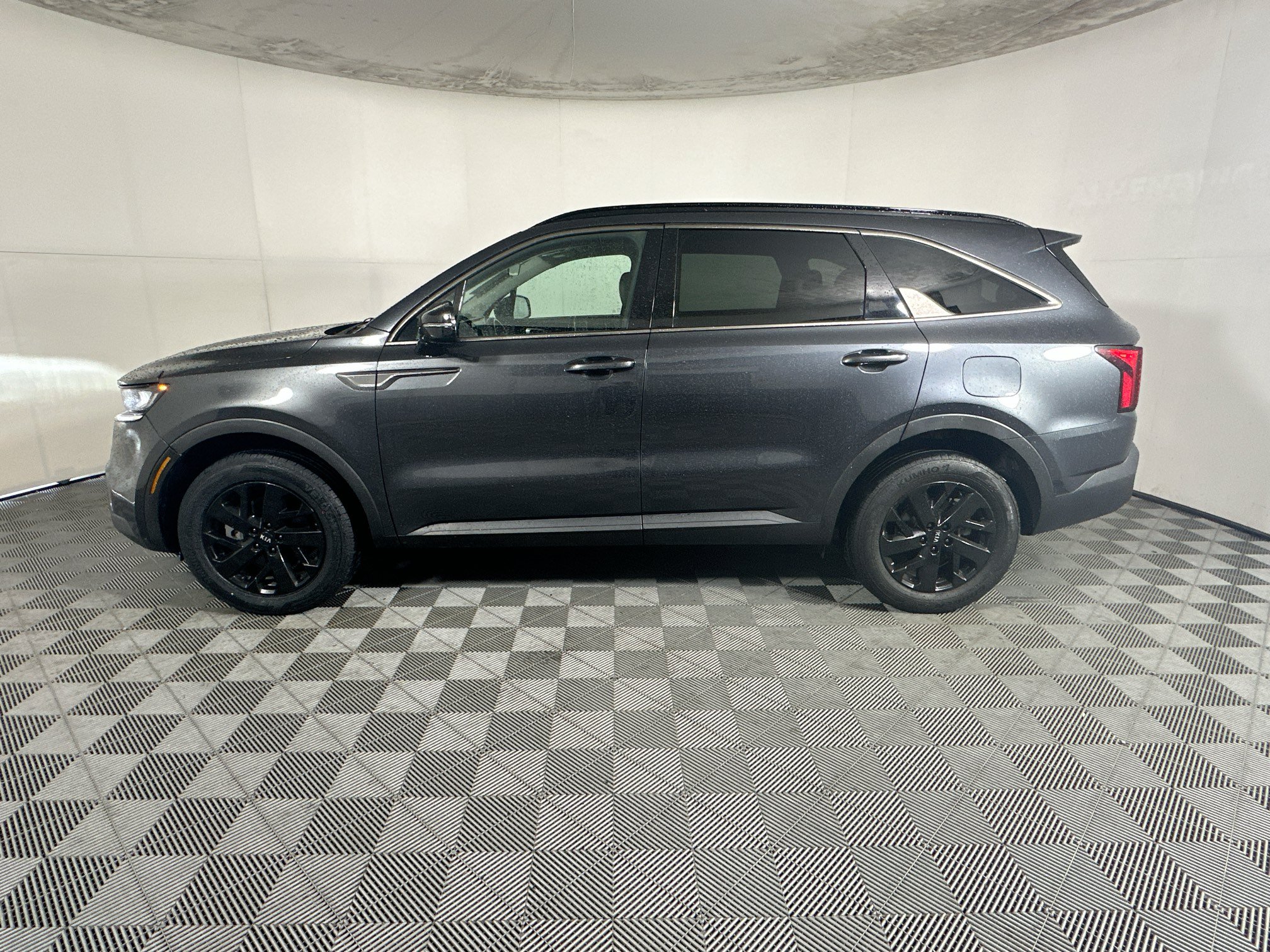 Used 2021 Kia Sorento S w/ Panoramic Sunroof Package AWD/4WD image 6