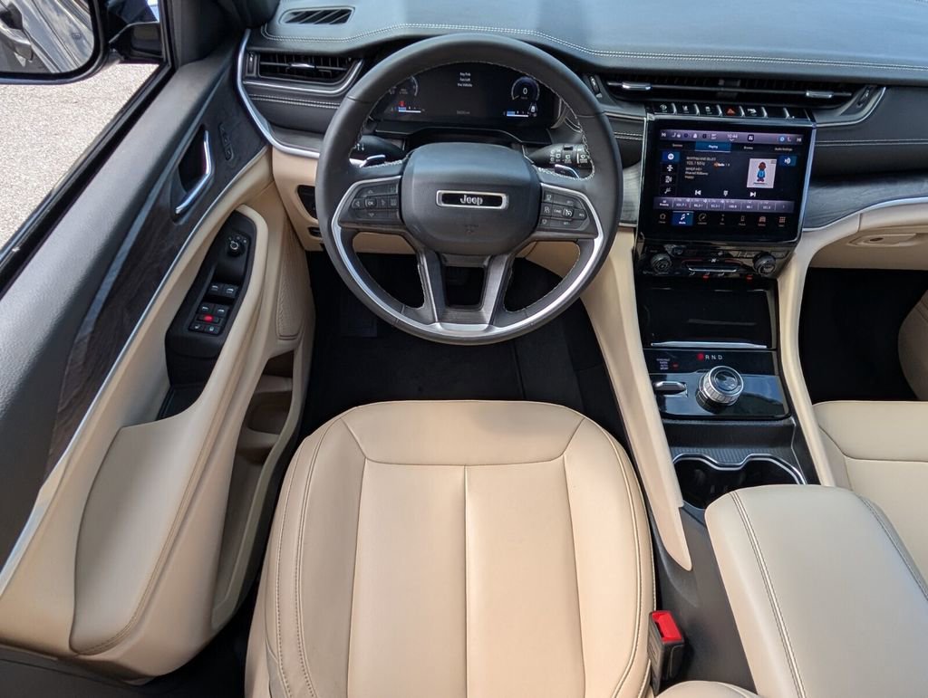 Certified 2024 Jeep Grand Cherokee Limited image 14