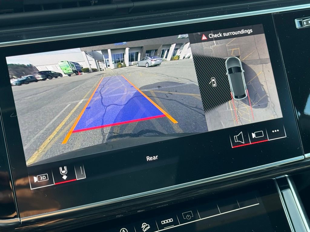 Used 2025 Audi Q8 Premium Plus image 33