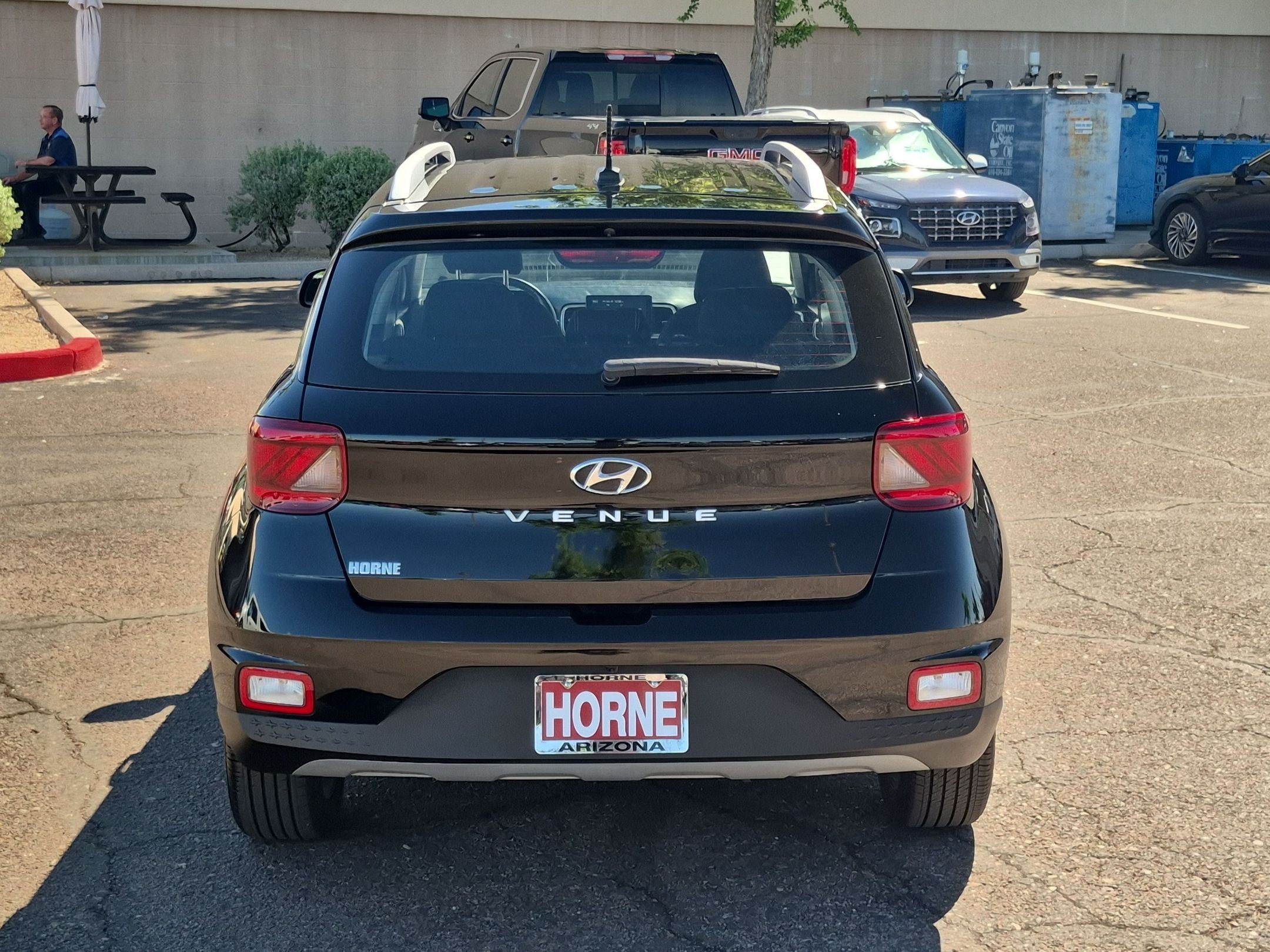 Used 2025 Hyundai Venue SEL FWD image 6
