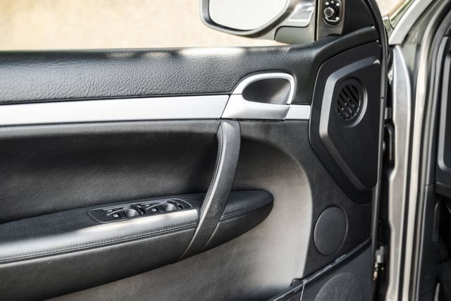 Used 2008 Porsche Cayenne AWD/4WD image 48