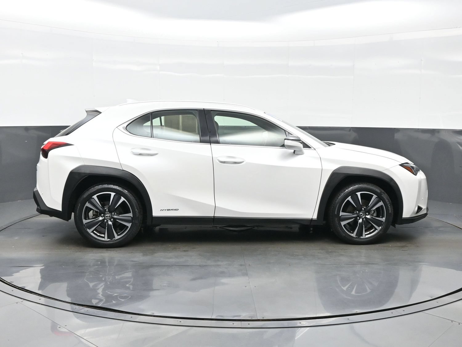Used 2021 Lexus UX 250h w/ Premium Package AWD/4WD image 10