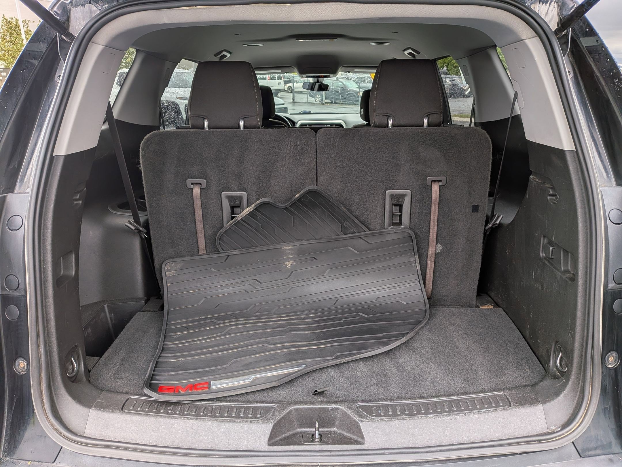 Used 2019 GMC Acadia SLE w/ LPO, Black Accent Package image 28