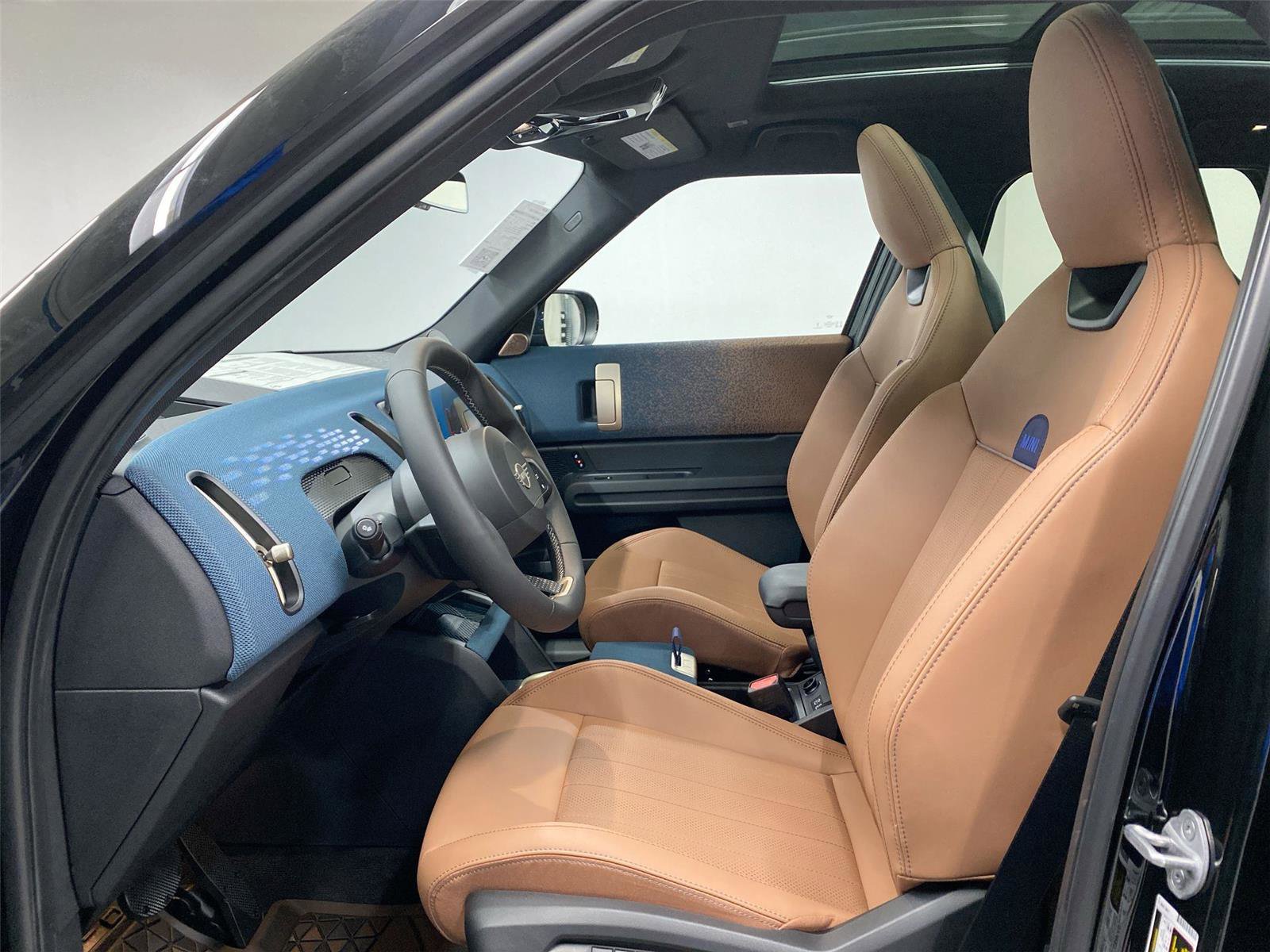 New 2025 MINI Cooper Countryman S w/ Comfort Package Max image 17