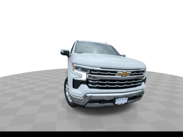 Used 2023 Chevrolet Silverado 1500 LTZ AWD/4WD image 2