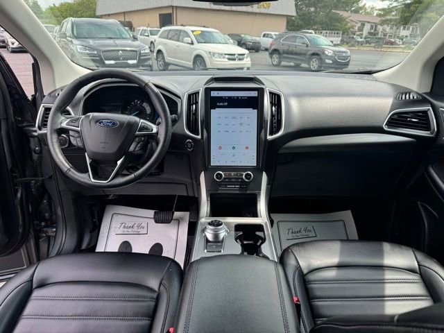 Used 2024 Ford Edge SEL w/ Convenience Package AWD/4WD image 2