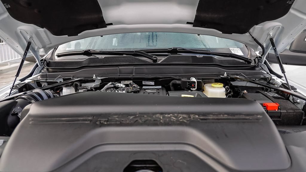 New 2026 RAM 2500 Laramie w/ Night Edition AWD/4WD image 32