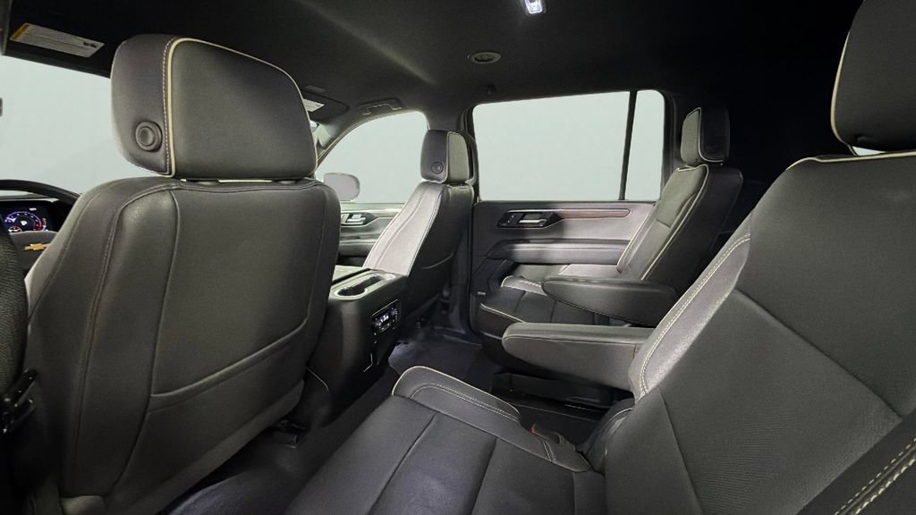 Certified 2025 Chevrolet Suburban Premier AWD/4WD image 29