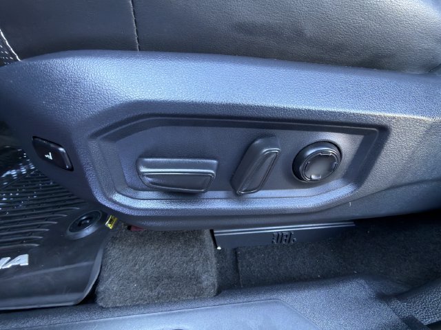 Used 2023 Toyota Sequoia Capstone AWD/4WD image 27