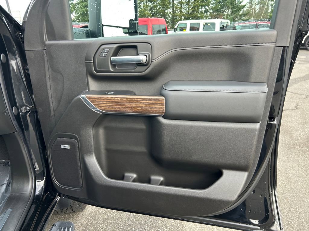 Used 2022 Chevrolet Silverado 3500 High Country w/ Safety Package II image 25