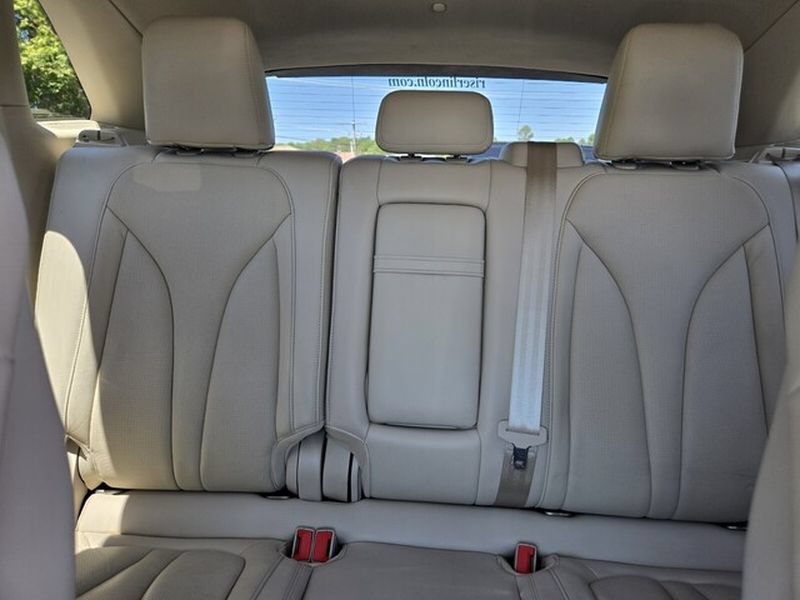 Used 2017 Lincoln MKC Reserve FWD image 12