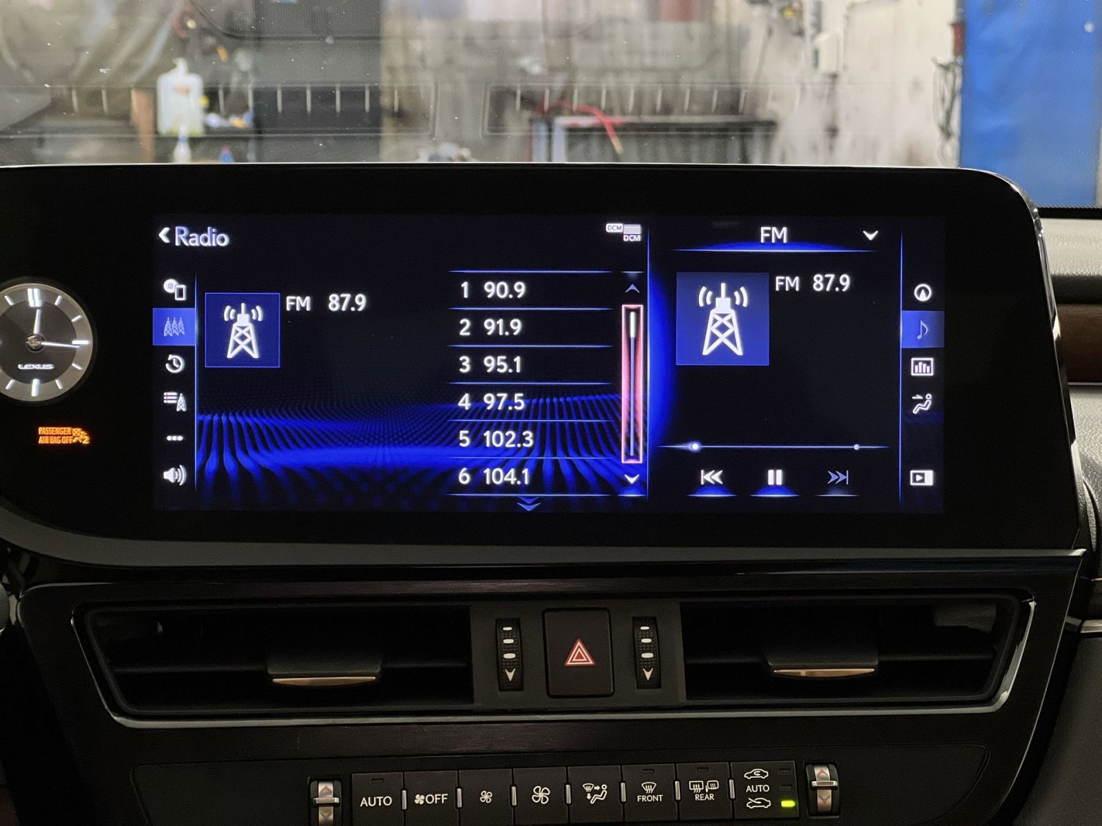 Used 2022 Lexus ES 350 Ultra Luxury image 18