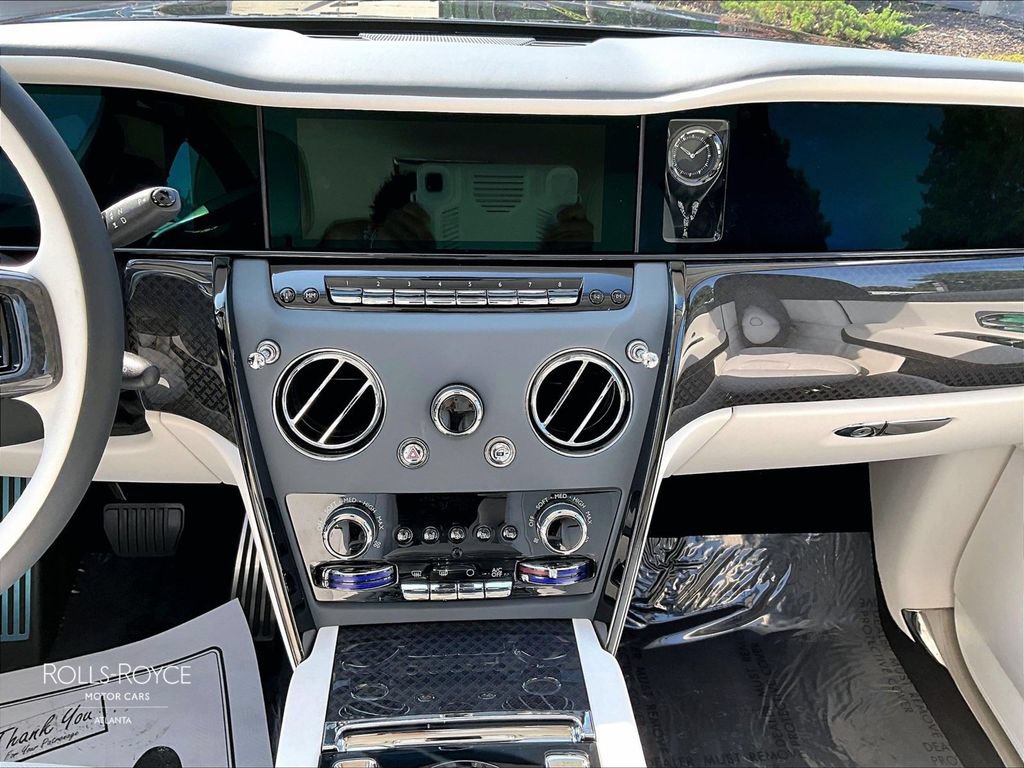 New 2026 Rolls-Royce Cullinan Black Badge AWD/4WD image 7