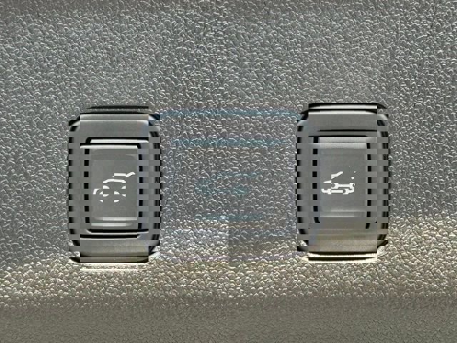 Certified 2023 Cadillac Escalade Premium Luxury w/ LPO, Radiant Package image 36