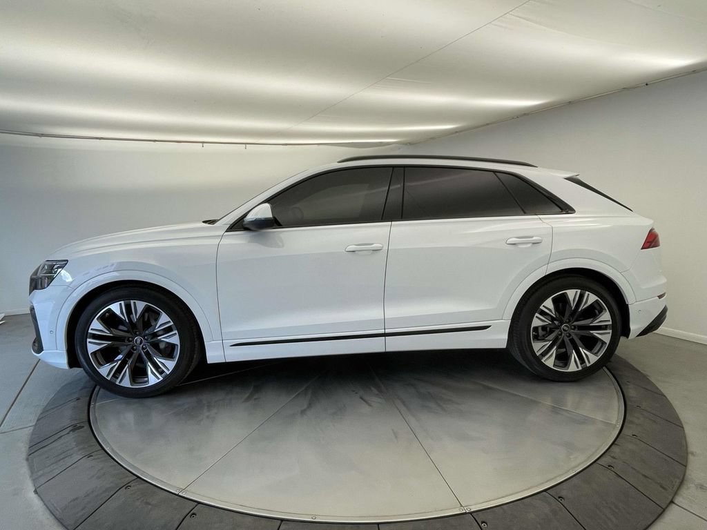 Certified 2025 Audi Q8 Prestige AWD/4WD image 2