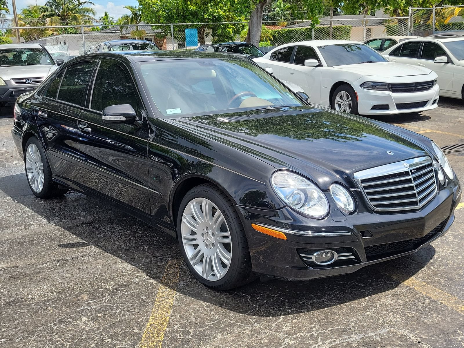 Used 2007 Mercedes-Benz E 550 Sedan image 3