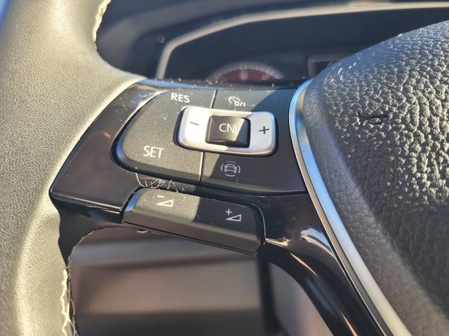 Used 2021 Volkswagen Jetta SE w/ SE Cold Weather Package image 27