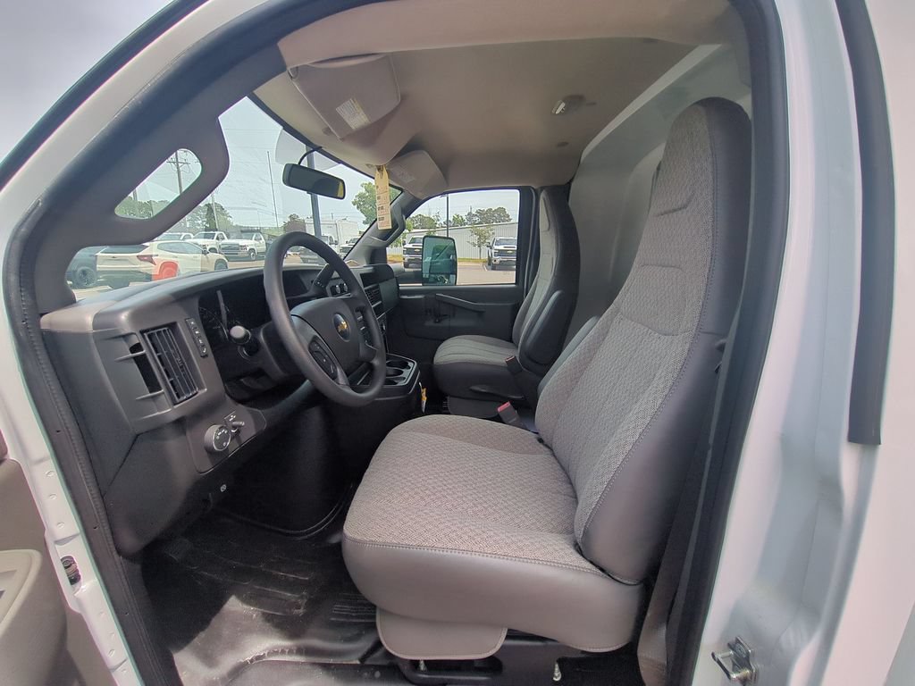 New 2025 Chevrolet Express 3500 w/ Power Convenience Package RWD image 16
