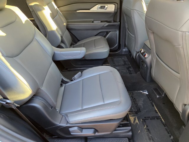 Used 2026 Ford Explorer Active w/ Active Comfort Package RWD image 21