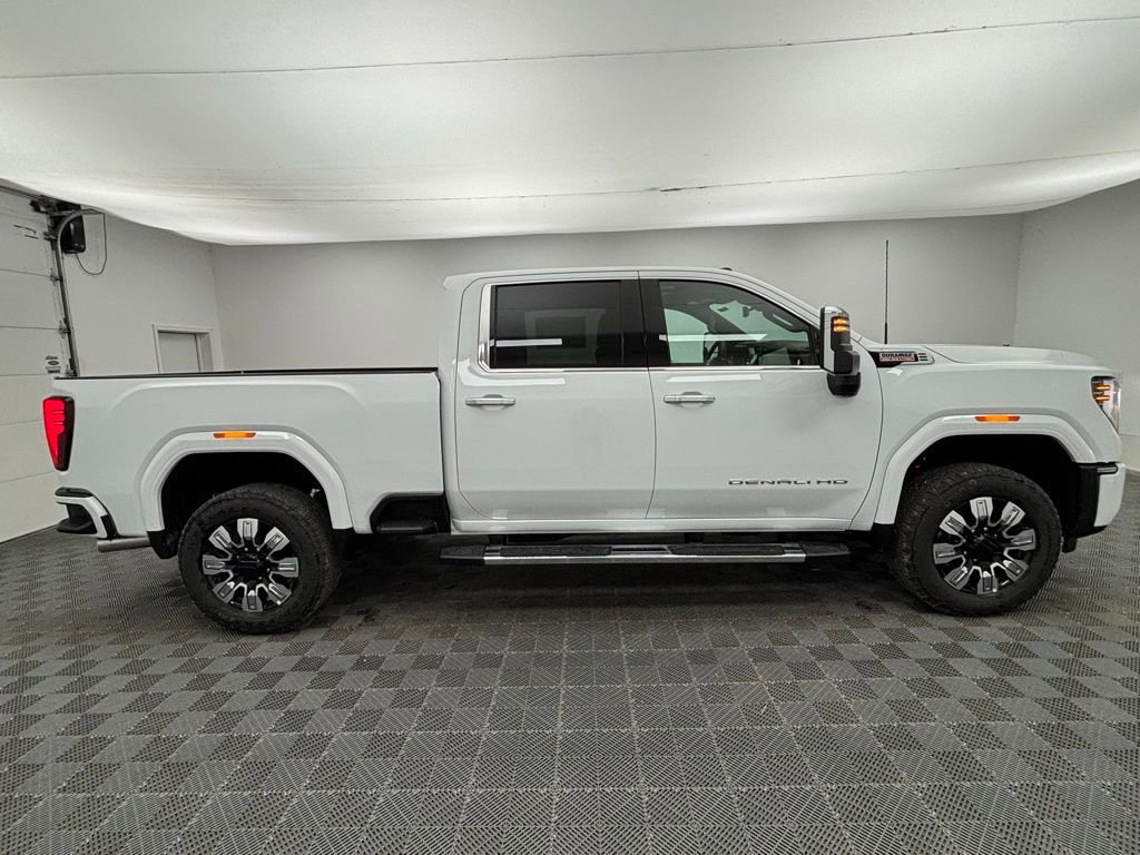 New 2026 GMC Sierra 2500 Denali w/ Denali Reserve Package image 14