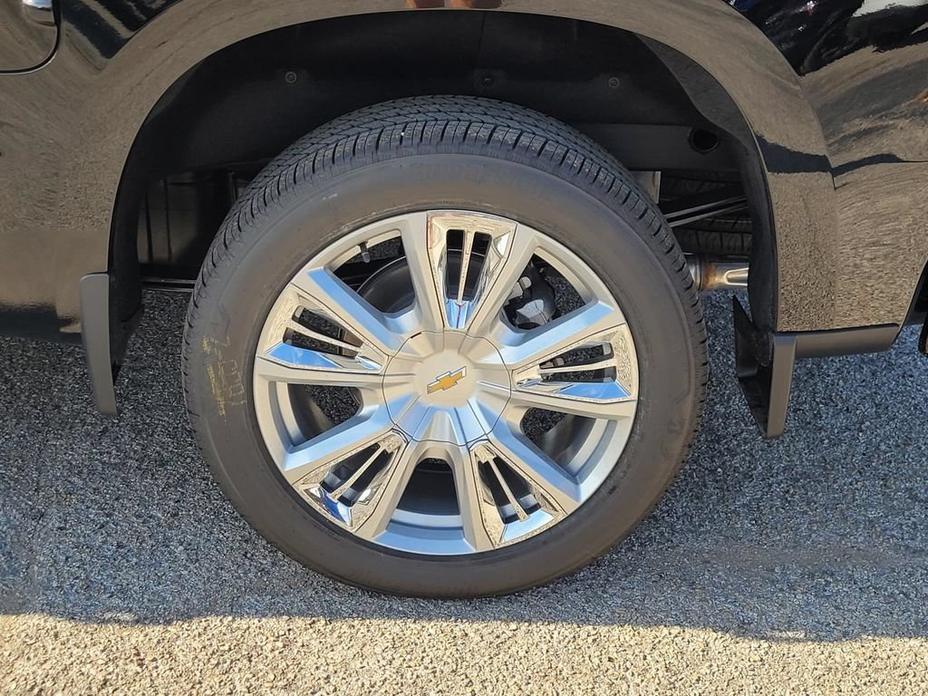 New 2026 Chevrolet Silverado 1500 High Country AWD/4WD image 4