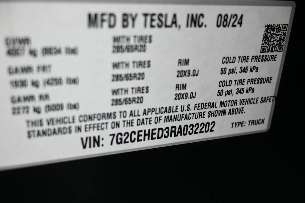 Used 2024 Tesla Cybertruck AWD Crew Cab image 8