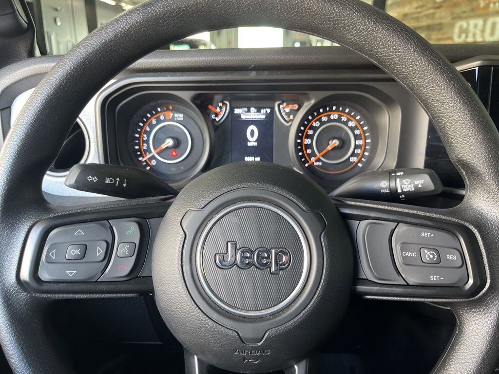 Used 2025 Jeep Gladiator Sport image 31