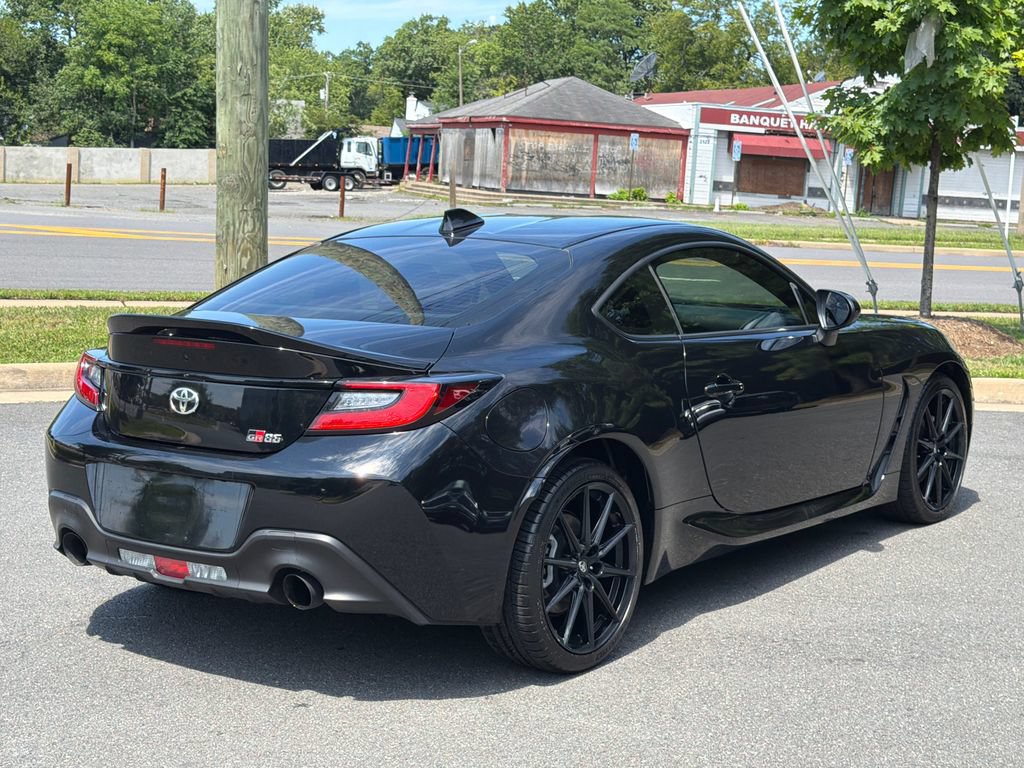 Used 2023 Toyota GR86 Premium w/ ALL Weather Mat Package (TMS) RWD image 4