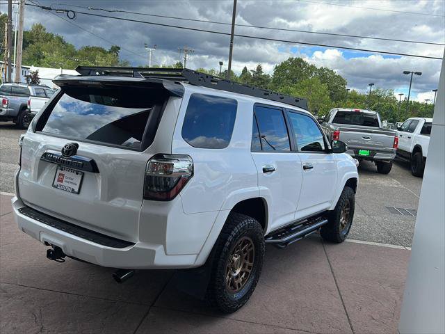 Certified 2020 Toyota 4Runner Venture w/ Moonroof Package AWD/4WD image 6