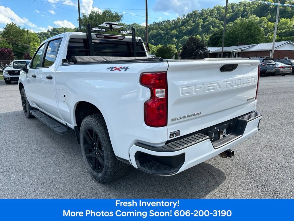 Used 2023 Chevrolet Silverado 1500 Custom AWD/4WD image 3