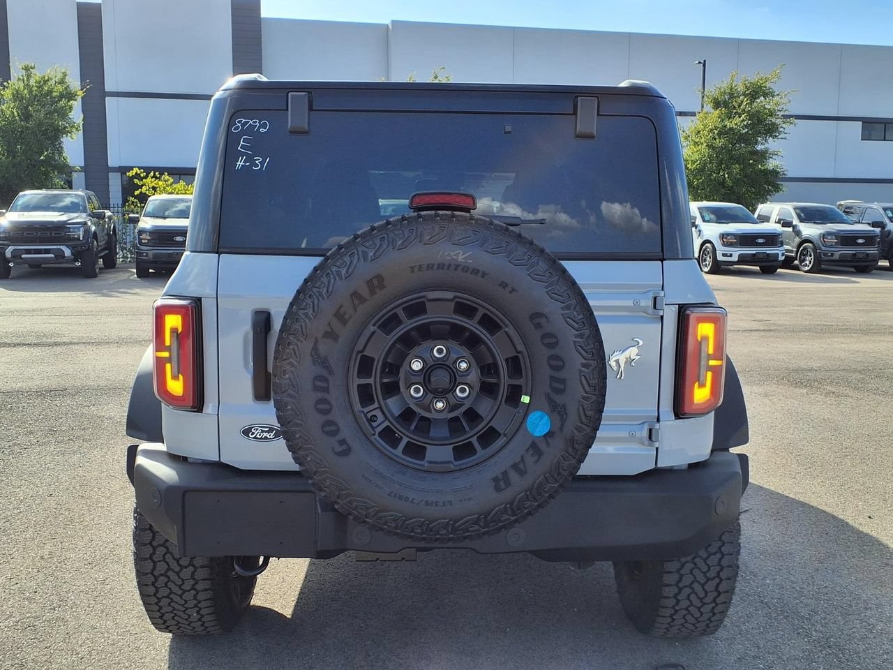 New 2026 Ford Bronco Outer Banks w/ Sasquatch Package AWD/4WD image 5