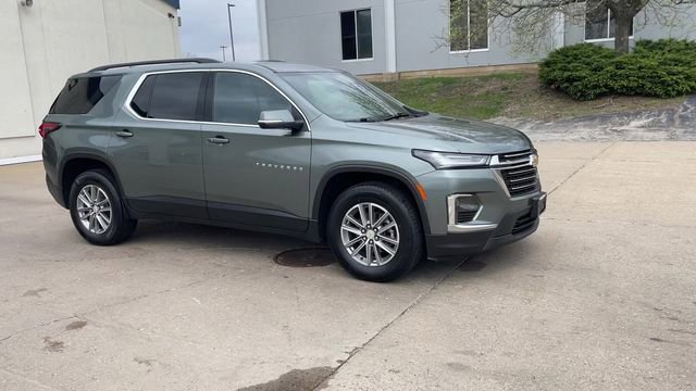 Used 2023 Chevrolet Traverse LT AWD/4WD image 2