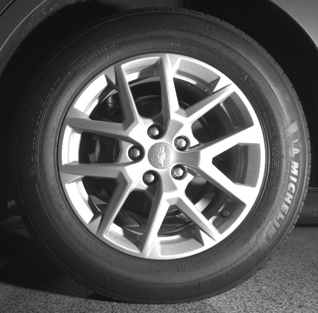 Used 2024 Chevrolet Equinox LS w/ LS Convenience Package FWD image 12