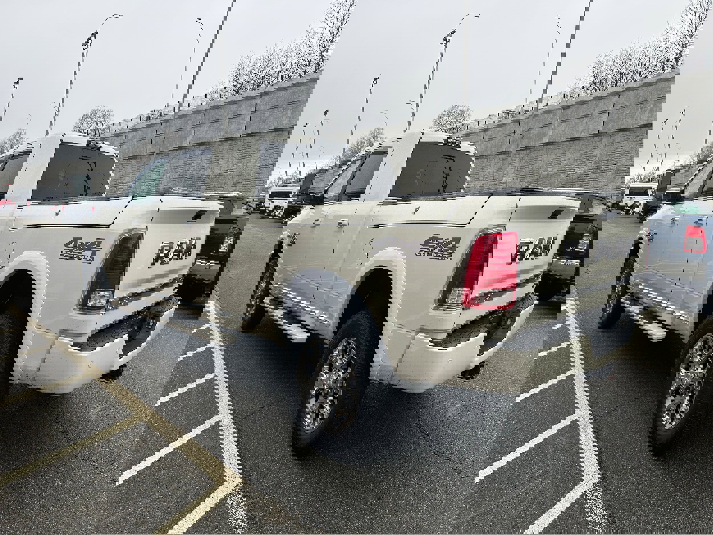 Used 2018 RAM 2500 Limited image 12