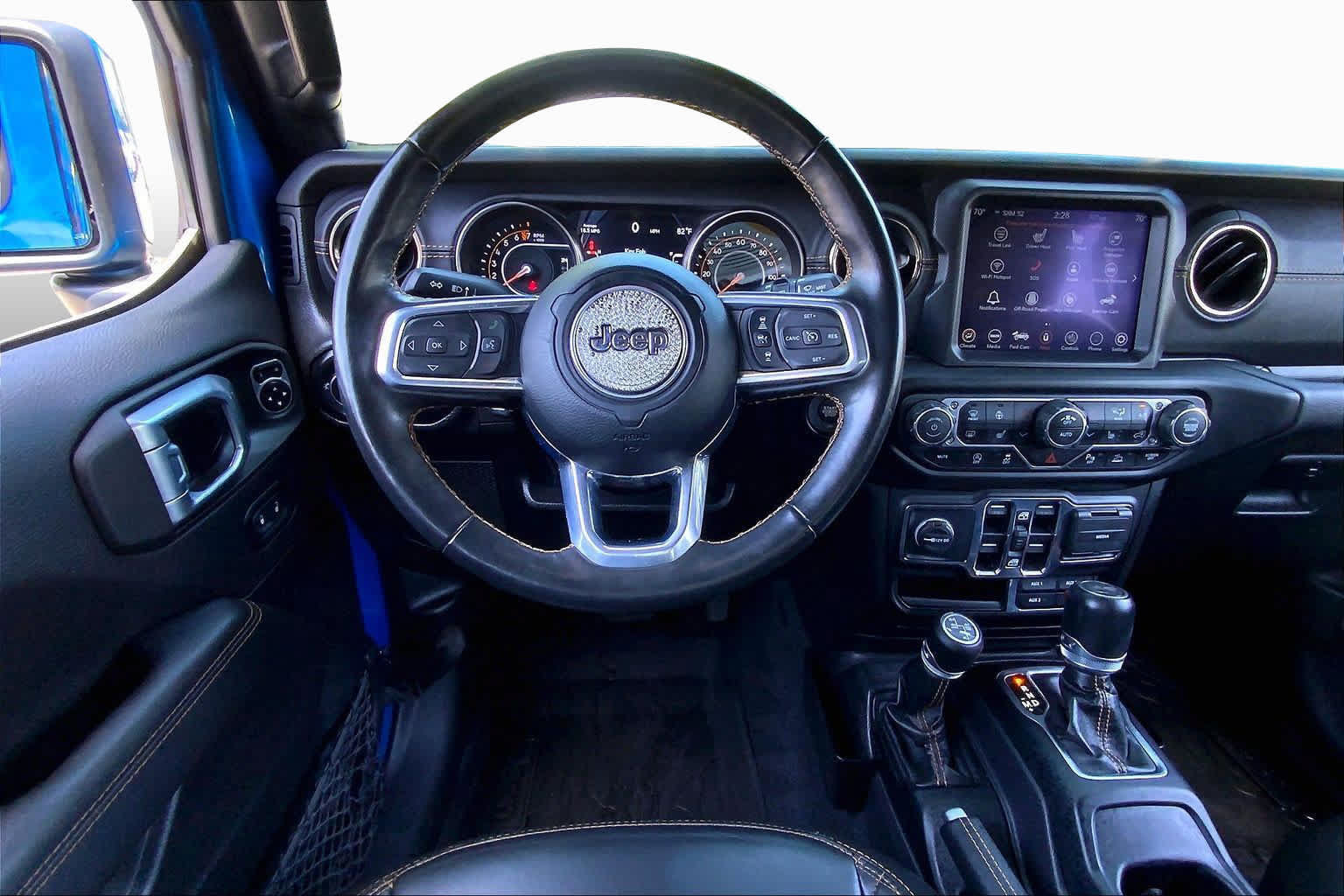 Used 2022 Jeep Wrangler Unlimited Sahara AWD/4WD image 6