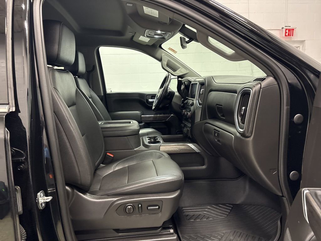 Used 2021 Chevrolet Silverado 1500 LTZ image 35