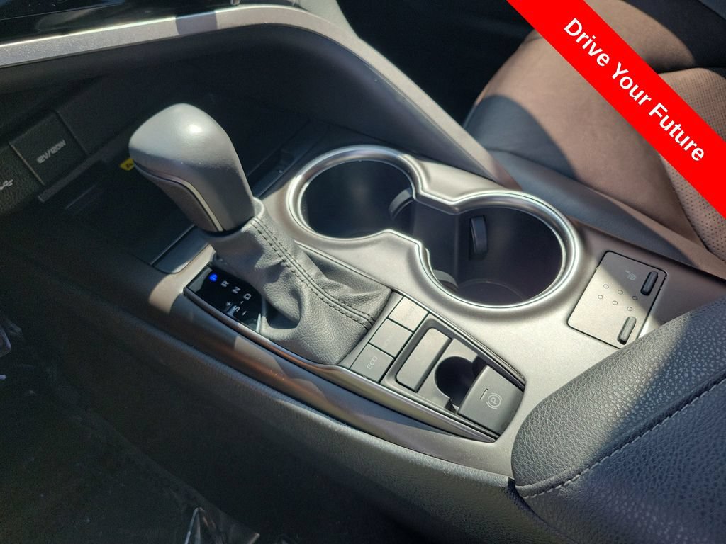 Used 2024 Toyota Camry XSE FWD image 16