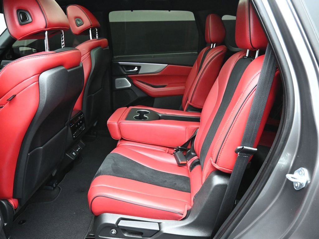 Used 2025 Acura MDX A-Spec image 27