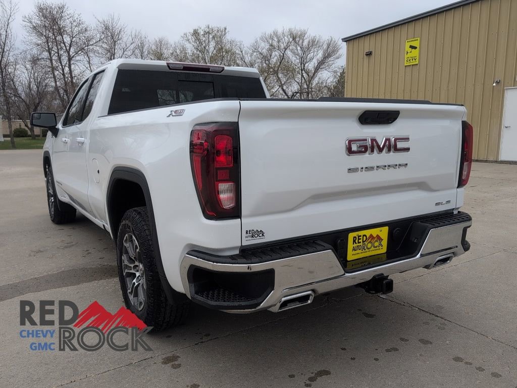 New 2025 GMC Sierra 1500 SLE image 13