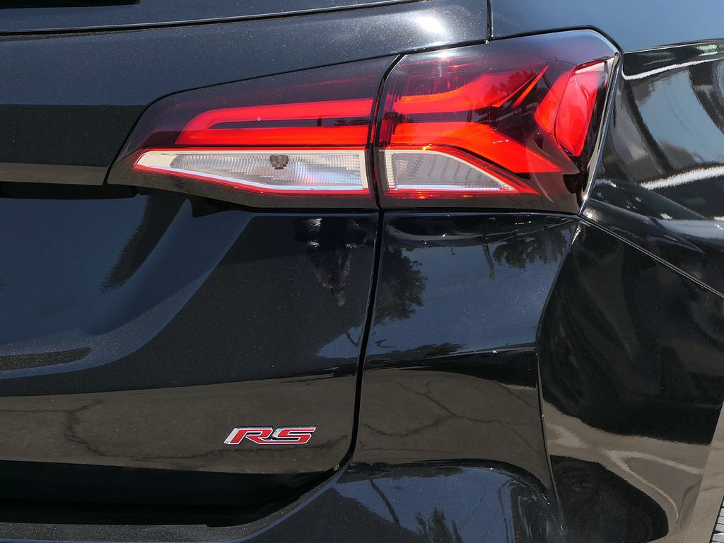 Used 2023 Chevrolet Equinox RS w/ RS Leather Package FWD image 4