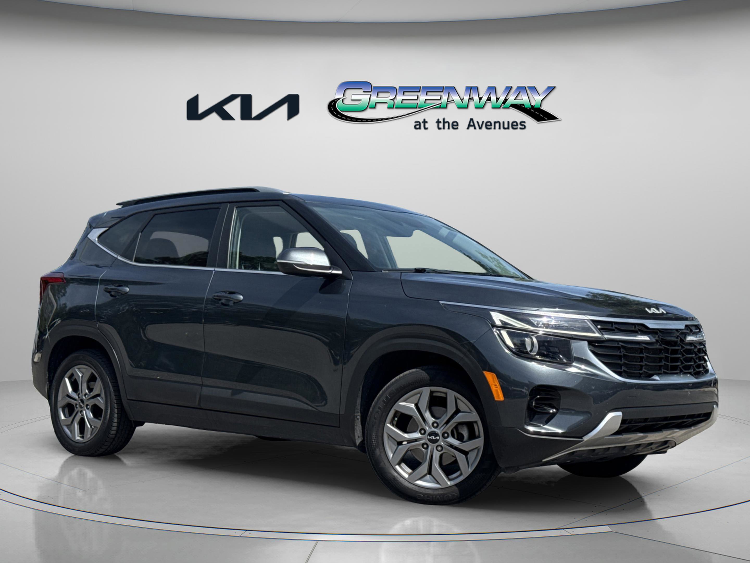 Certified 2024 Kia Seltos S FWD image 1