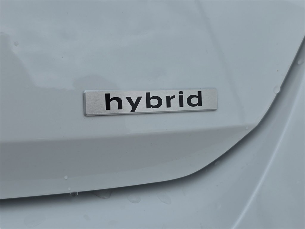 New 2025 Hyundai Elantra SEL image 12