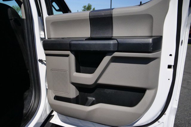 Used 2017 Ford F150 XL w/ Equipment Group 101A Mid AWD/4WD image 28