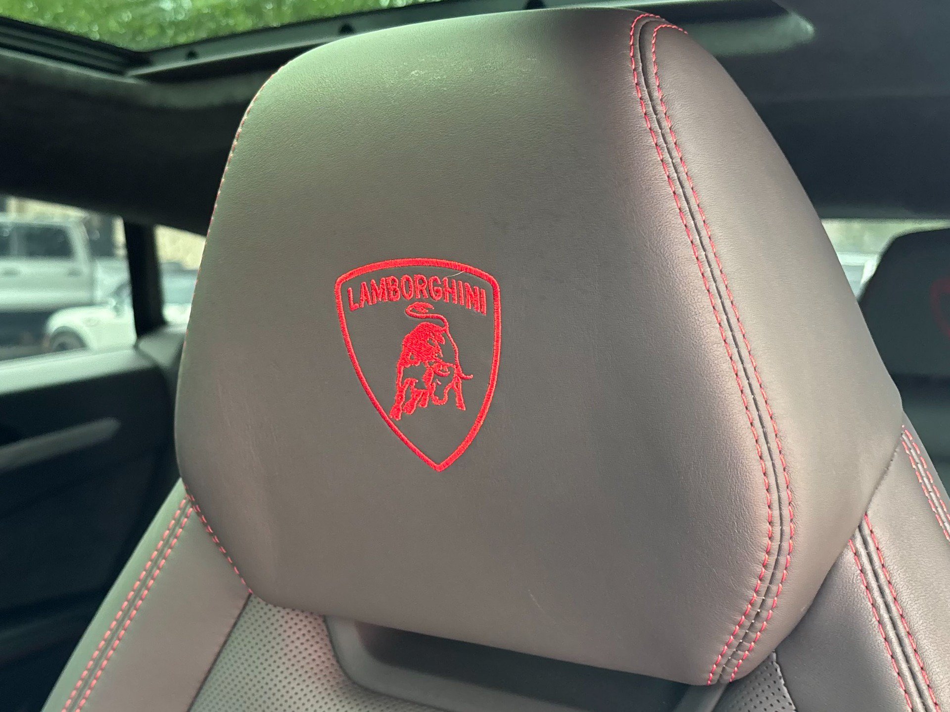 Used 2020 Lamborghini Urus AWD/4WD image 13