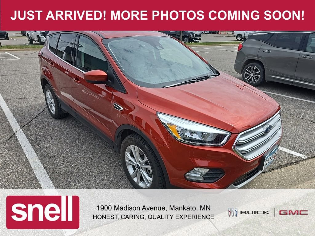 Used 2019 Ford Escape SE AWD/4WD image 1