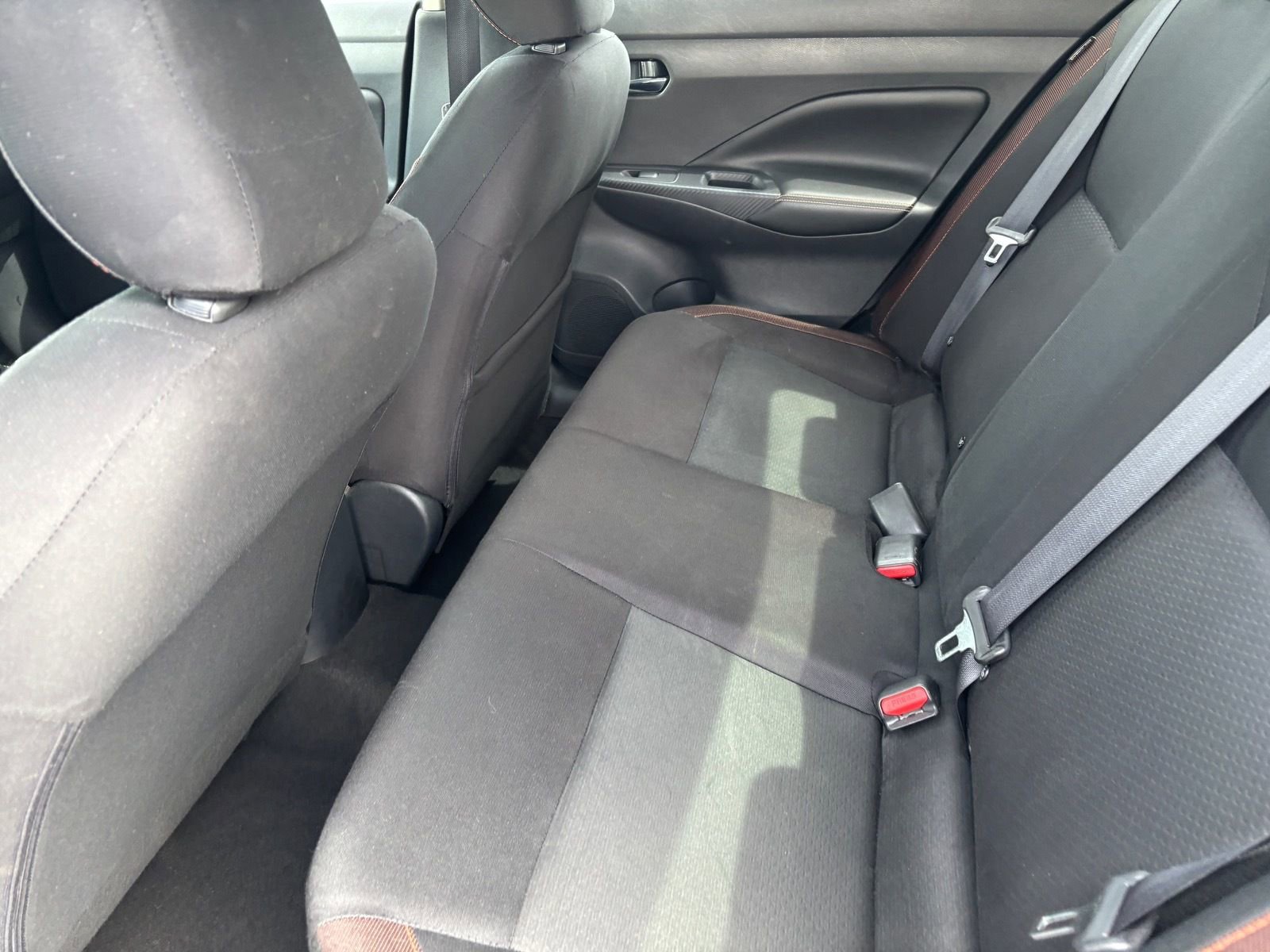 Used 2020 Nissan Versa SR w/ Convenience Package image 18