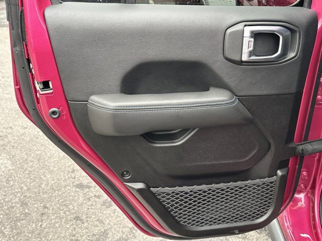 Used 2024 Jeep Wrangler Unlimited Rubicon 4xe w/ Capability Package image 20