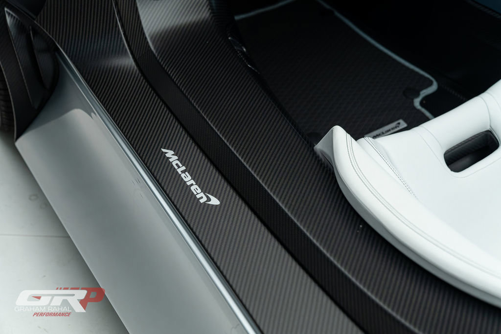 Used 2021 McLaren Elva RWD image 39